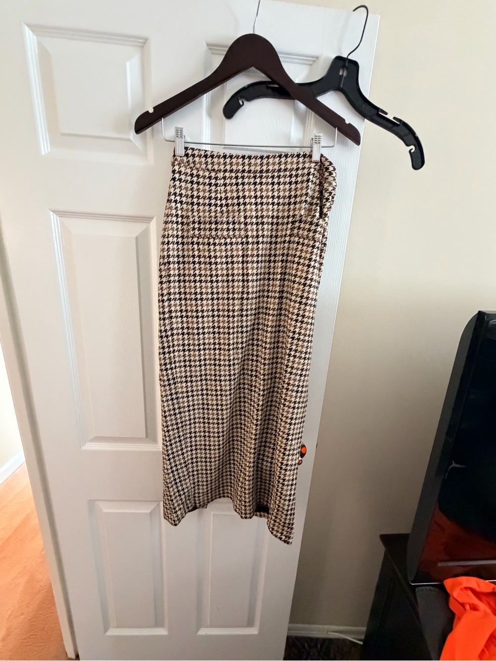 Anthropologie Houndstooth Midi Skirt - Beige and Black